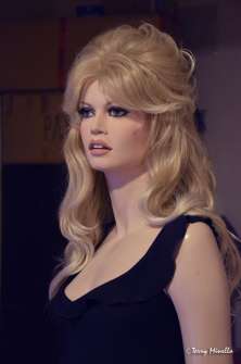 Brigitte Bardot sculpture / mannequin