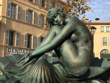 Saint-Tropez / Statue de Brigitte Bardot