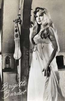 Brigitte Bardot in Une Parisienne (1957)