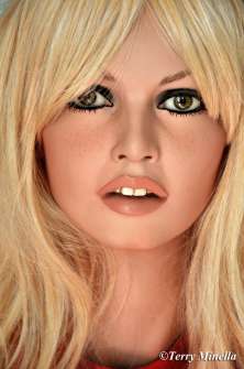 Brigitte Bardot lifesize sculpture grandeur nature. Terry Minella creation .2014
